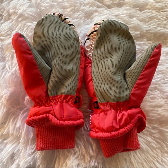 Fleece Lined Mittens - Picture 4 of 8